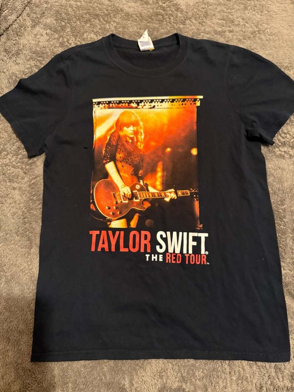 Taylor Swift The Red Tour 2013 Concert T-Shirt